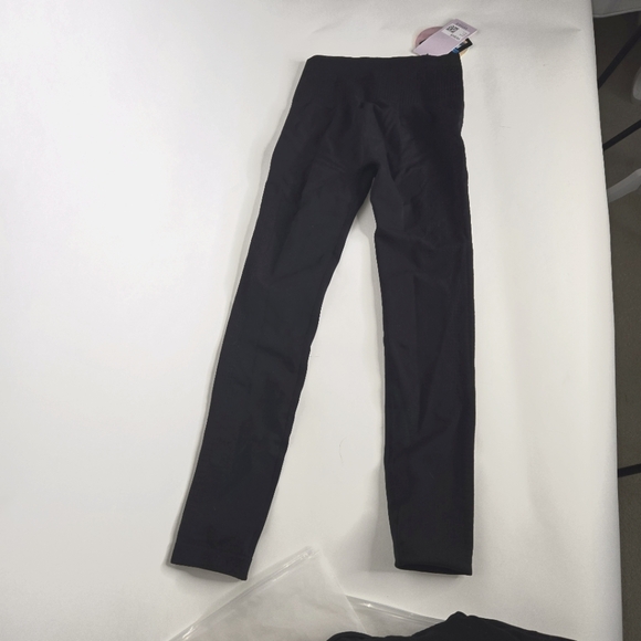 New WISKII - Picture 2 of 7